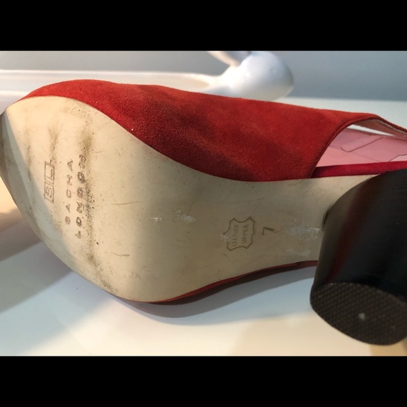 SOLD - Picture 4 of 7